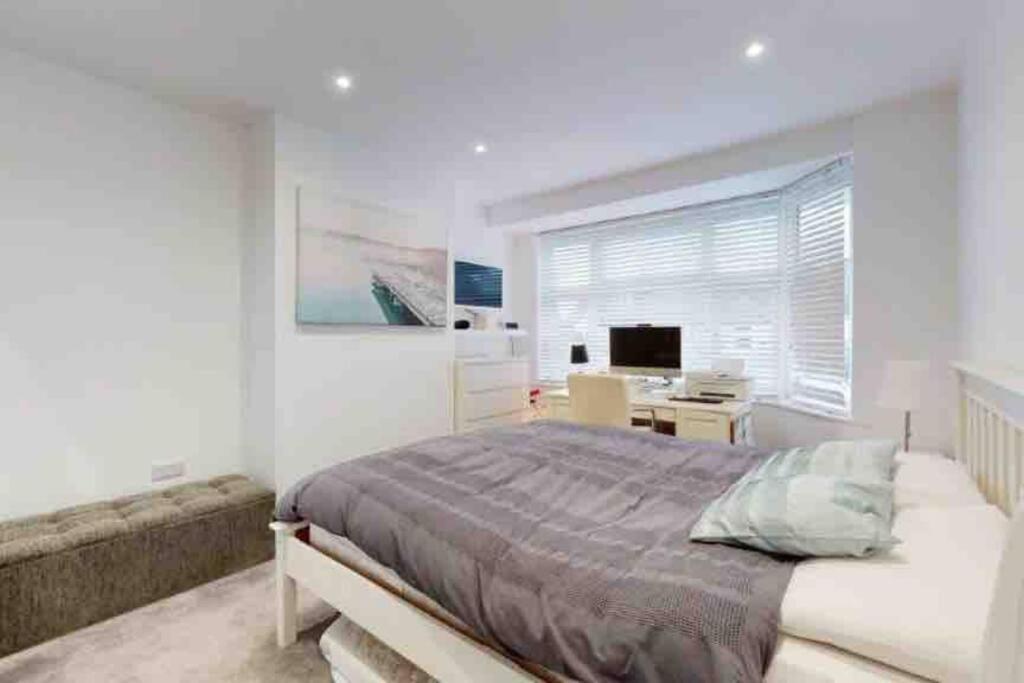 Love Lancing By The Sea With Optional Large Hot Tub Sleeps Up To 8 & Free Parking Villa Exterior foto